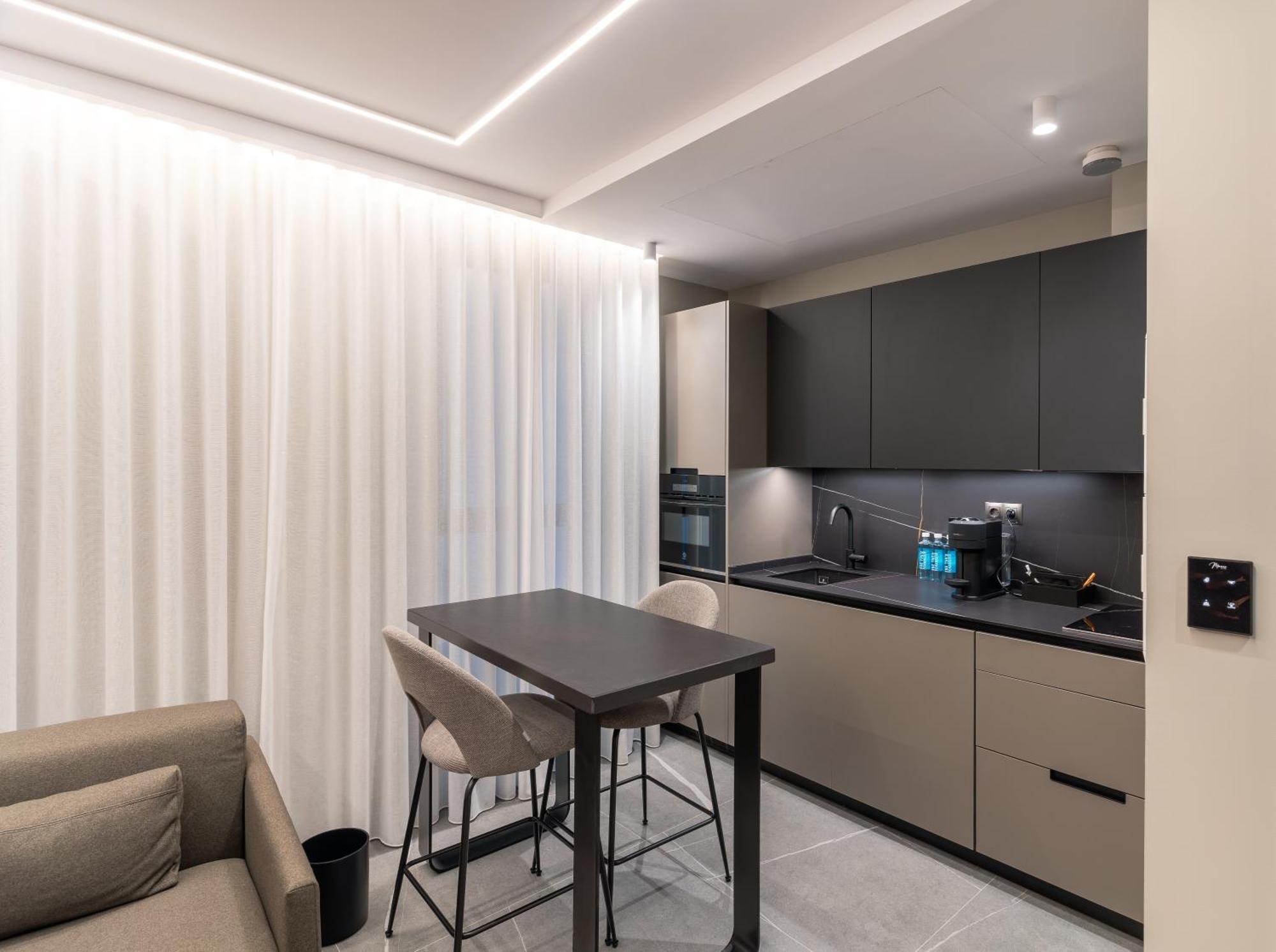 Mauro Suites Леон Номер фото